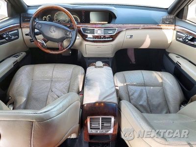 Zdjęcie 8 z 12 samochodu: 2009 MERCEDES-BENZ S 550 VIN:WDDNG71X89A278048 - miniatura