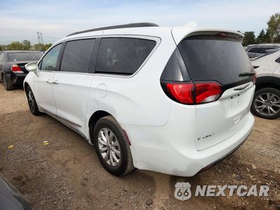 Drugie zdjęcie samochodu z przodu: 2017 CHRYSLER PACIFICA TOURING L VIN:2C4RC1BGXHR638109 - miniatura