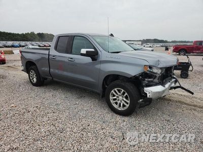 Czwarte zdjęcie samochodu z boku: 2019 CHEVROLET SILVERADO C1500 LT VIN:1GCRWCED7KZ189876 - miniatura