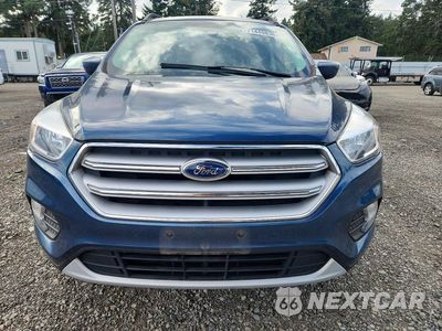 Piąte zdjęcie samochodu w środku: 2018 FORD ESCAPE SE VIN:1FMCU9GD8JUB61944 - miniatura