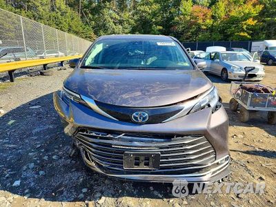Piąte zdjęcie samochodu w środku: 2024 TOYOTA SIENNA LIMITED 7-PASSENGER VIN:5TDZSKFC9RS145823 - miniatura