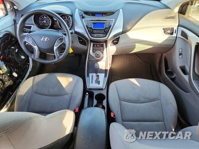 Zdjęcie 8 z 12 samochodu: 2013 HYUNDAI ELANTRA GLS VIN:5NPDH4AE9DH433725 - miniatura