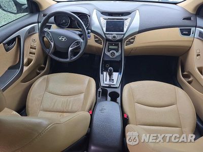 Zdjęcie 8 z 13 samochodu: 2013 HYUNDAI ELANTRA LIMITED VIN:5NPDH4AE1DH190198 - miniatura