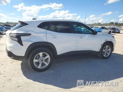 Trzecie zdjęcie samochodu z tyłu: 2025 CHEVROLET TRAX LS VIN:KL77LFEP9SC236787 - miniatura