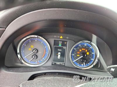Zdjęcie 9 z 12 samochodu: 2019 TOYOTA COROLLA SE VIN:2T1BURHEXKC218568 - miniatura