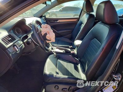 Zdjęcie 7 z 13 samochodu: 2015 VOLKSWAGEN PASSAT SE VIN:1VWBT7A31FC063226 - miniatura