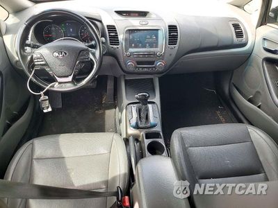 Zdjęcie 8 z 12 samochodu: 2017 KIA FORTE EX VIN:3KPFL4A88HE072693 - miniatura