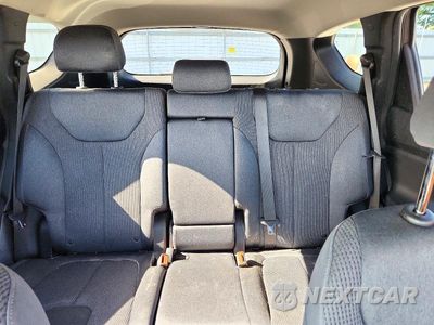 Zdjęcie 10 z 13 samochodu: 2019 HYUNDAI SANTA FE SE VIN:5NMS23AD9KH136538 - miniatura