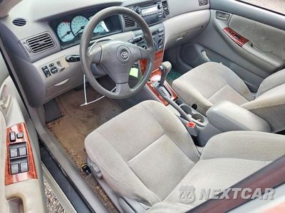 Zdjęcie 8 z 12 samochodu: 2004 TOYOTA COROLLA LE VIN:1NXBR32E64Z252953 - miniatura