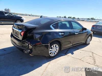 Trzecie zdjęcie samochodu z tyłu: 2017 NISSAN ALTIMA 2.5 S VIN:1N4AL3AP6HC194753 - miniatura