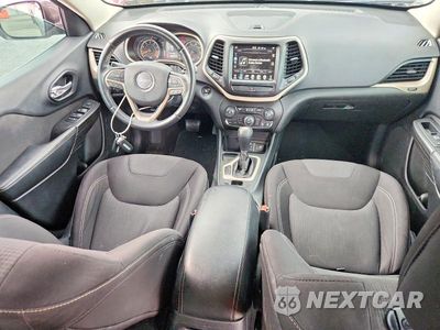 Zdjęcie 8 z 13 samochodu: 2015 JEEP CHEROKEE LATITUDE VIN:1C4PJLCS4FW560281 - miniatura