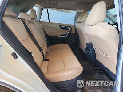 Zdjęcie 11 z 13 samochodu: 2025 TOYOTA RAV4 HYBRID XLE VIN:JTMRWRFV3SD351235 - miniatura