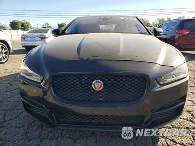 Piąte zdjęcie samochodu w środku: 2017 JAGUAR XE PRESTIGE VIN:SAJAE4BG9HA957614 - miniatura
