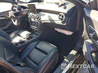 Zdjęcie 8 z 12 samochodu: 2018 MERCEDES-BENZ CLA 250 VIN:WDDSJ4EBXJN673217 - miniatura