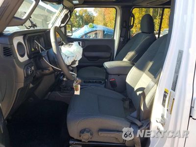 Zdjęcie 7 z 12 samochodu: 2025 JEEP GLADIATOR SPORT VIN:1C6PJTAG1SL532018 - miniatura