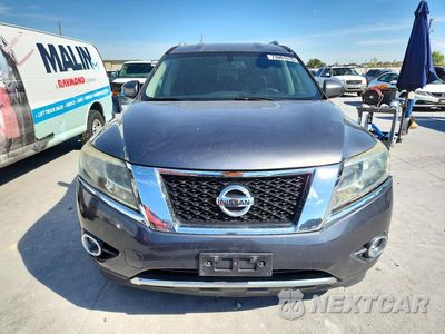 Piąte zdjęcie samochodu w środku: 2015 NISSAN PATHFINDER SV VIN:5N1AR2MN0FC715780 - miniatura