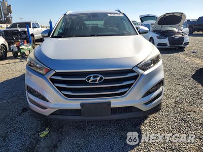 Piąte zdjęcie samochodu w środku: 2017 HYUNDAI TUCSON SE VIN:KM8J33A41HU378293 - miniatura