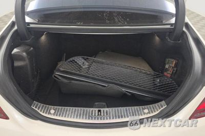 Zdjęcie 12 z 14 samochodu: 2018 MERCEDES-BENZ S 560 VIN:WDDUG8DB6JA397674 - miniatura