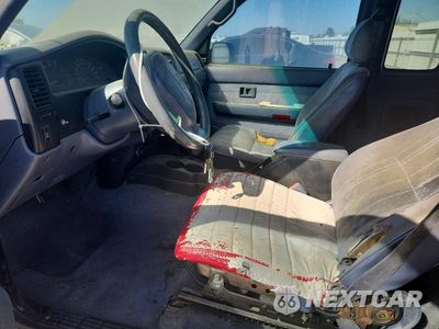 Zdjęcie 7 z 12 samochodu: 2000 TOYOTA TACOMA XTRACAB PRERUNNER VIN:5TESN92N7YZ708538 - miniatura