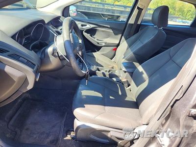 Zdjęcie 7 z 12 samochodu: 2015 FORD FOCUS SE VIN:1FADP3F22FL214394 - miniatura