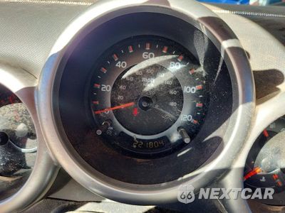 Zdjęcie 9 z 14 samochodu: 2004 HONDA ELEMENT EX VIN:5J6YH18544L011597 - miniatura