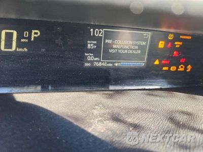 Zdjęcie 9 z 14 samochodu: 2018 TOYOTA PRIUS C TWO VIN:JTDKDTB30J1603337 - miniatura