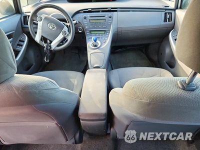 Zdjęcie 8 z 13 samochodu: 2011 TOYOTA PRIUS THREE VIN:JTDKN3DU6B0261712 - miniatura