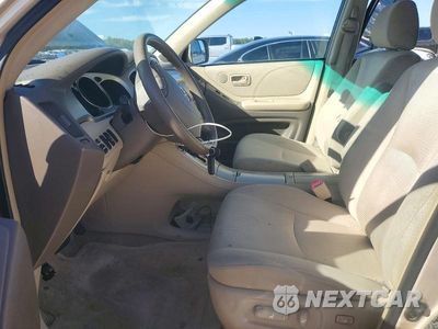 Zdjęcie 7 z 13 samochodu: 2006 TOYOTA HIGHLANDER BASE VIN:JTEDP21A160103528 - miniatura