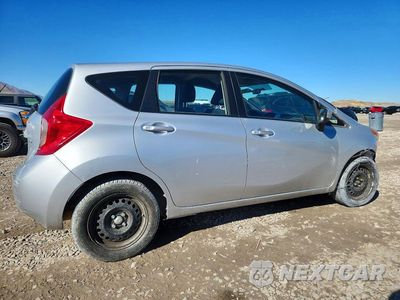 Trzecie zdjęcie samochodu z tyłu: 2016 NISSAN VERSA NOTE SV VIN:3N1CE2CP4GL375098 - miniatura