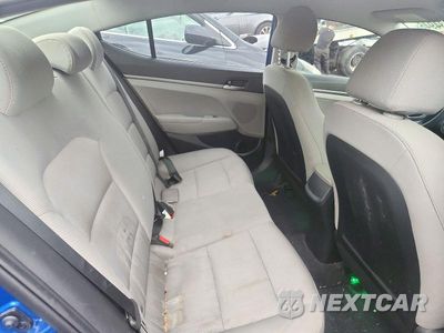 Zdjęcie 10 z 12 samochodu: 2018 HYUNDAI ELANTRA SE VIN:5NPD74LF7JH274403 - miniatura