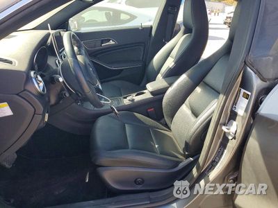 Zdjęcie 7 z 12 samochodu: 2014 MERCEDES-BENZ CLA 250 VIN:WDDSJ4EB4EN040430 - miniatura