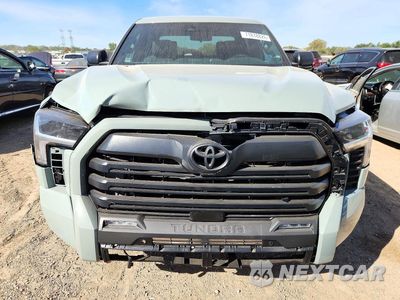 Piąte zdjęcie samochodu w środku: 2026 TOYOTA TUNDRA SR5 VIN:5TFLA5DBXTX442329 - miniatura
