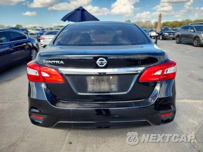 Zdjęcie 6 z 12 samochodu: 2018 NISSAN SENTRA S VIN:3N1AB7AP2JY222617 - miniatura