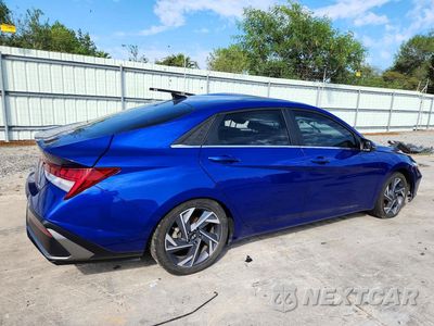 Trzecie zdjęcie samochodu z tyłu: 2025 HYUNDAI ELANTRA LIMITED VIN:KMHLN4DJ8SU133105 - miniatura