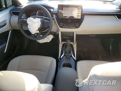 Zdjęcie 8 z 14 samochodu: 2022 TOYOTA COROLLA CROSS L VIN:7MUAAAAG1NV019234 - miniatura