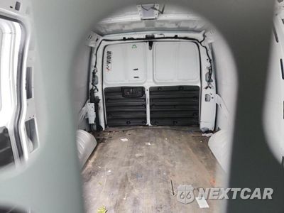 Zdjęcie 10 z 13 samochodu: 2021 CHEVROLET EXPRESS G2500 VIN:1GCWGAF79M1194009 - miniatura