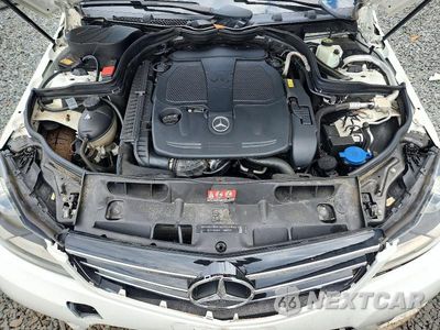 Zdjęcie 11 z 12 samochodu: 2014 MERCEDES-BENZ C 300 4MATIC VIN:WDDGF8AB1EG237385 - miniatura