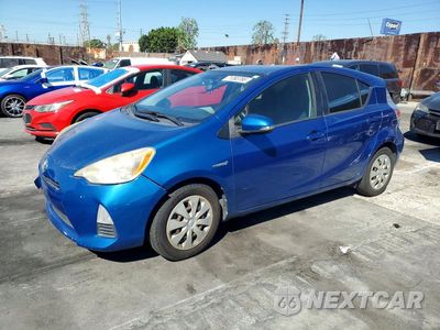 2013 TOYOTA PRIUS C THREE JTDKDTB38D1535079 - główne zdjęcie licytacji z USA - miniatura
