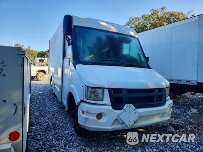 Czwarte zdjęcie samochodu z boku: 2013 ISUZU NPR DELIVERY TRUCK VIN:JALB4T179D7W01333 - miniatura