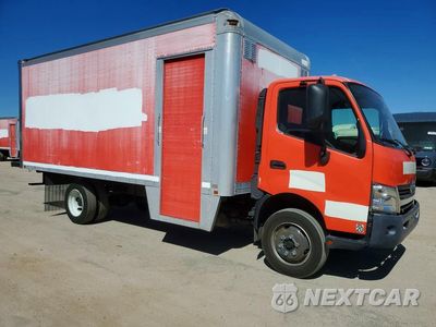 Czwarte zdjęcie samochodu z boku: 2017 HINO 195 BOX TRUCK VIN:JHHSDM2H8HK005564 - miniatura