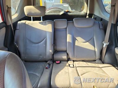 Zdjęcie 10 z 13 samochodu: 2006 TOYOTA RAV4 LIMITED VIN:JTMBD31V965001555 - miniatura
