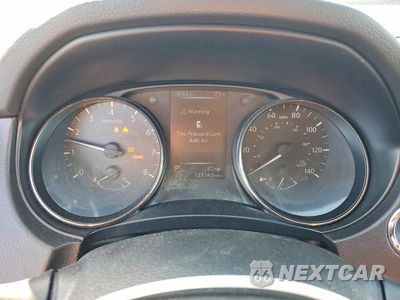 Zdjęcie 9 z 12 samochodu: 2017 NISSAN ROGUE SPORT SV VIN:JN1BJ1CP8HW031612 - miniatura