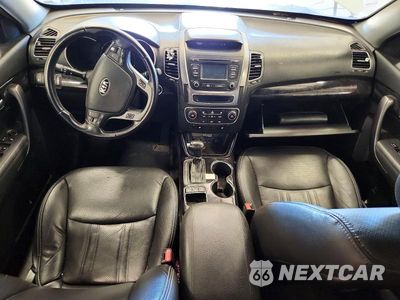 Zdjęcie 8 z 13 samochodu: 2014 KIA SORENTO EX VIN:5XYKU4A71EG492720 - miniatura