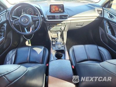 Zdjęcie 8 z 12 samochodu: 2018 MAZDA 3 TOURING VIN:3MZBN1V36JM173276 - miniatura