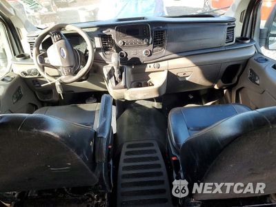 Zdjęcie 8 z 13 samochodu: 2021 FORD TRANSIT 150 DELIVERY VAN VIN:1FTYE1Y85MKA07069 - miniatura