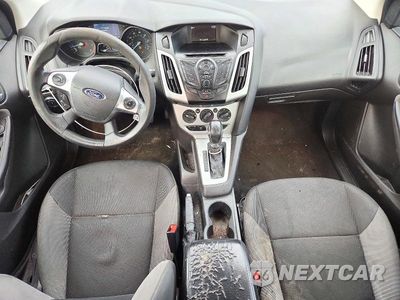 Zdjęcie 8 z 12 samochodu: 2014 FORD FOCUS SE VIN:1FADP3F21EL244873 - miniatura