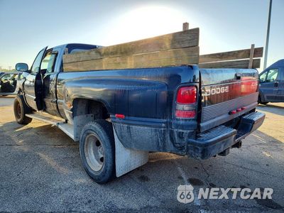 Drugie zdjęcie samochodu z przodu: 1998 DODGE RAM 3500 VIN:1B7MF33W6WJ225754 - miniatura