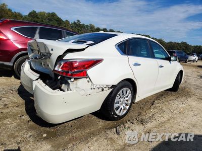 Trzecie zdjęcie samochodu z tyłu: 2015 NISSAN ALTIMA 2.5 S VIN:1N4AL3AP3FC172318 - miniatura