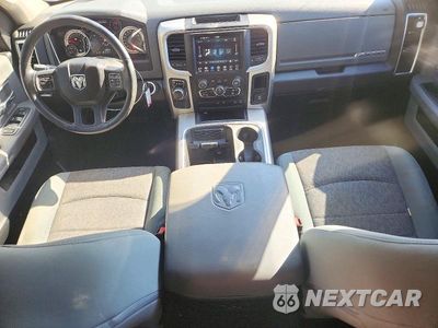 Zdjęcie 8 z 12 samochodu: 2018 RAM 1500 SLT VIN:1C6RR6GT6JS100651 - miniatura