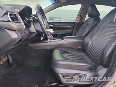 Zdjęcie 7 z 12 samochodu: 2018 TOYOTA CAMRY SE VIN:4T1B11HK3JU038359 - miniatura